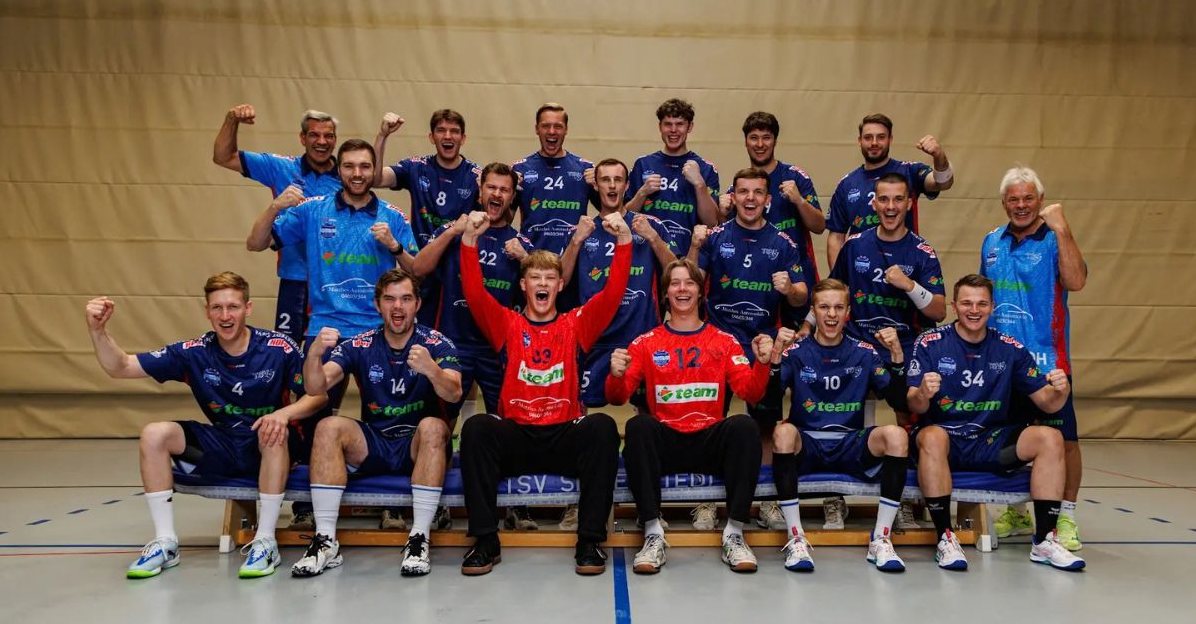 Handballmannschaft des TSV Sieverstedt in ihren individuellen FOSSFOUR-Trikots